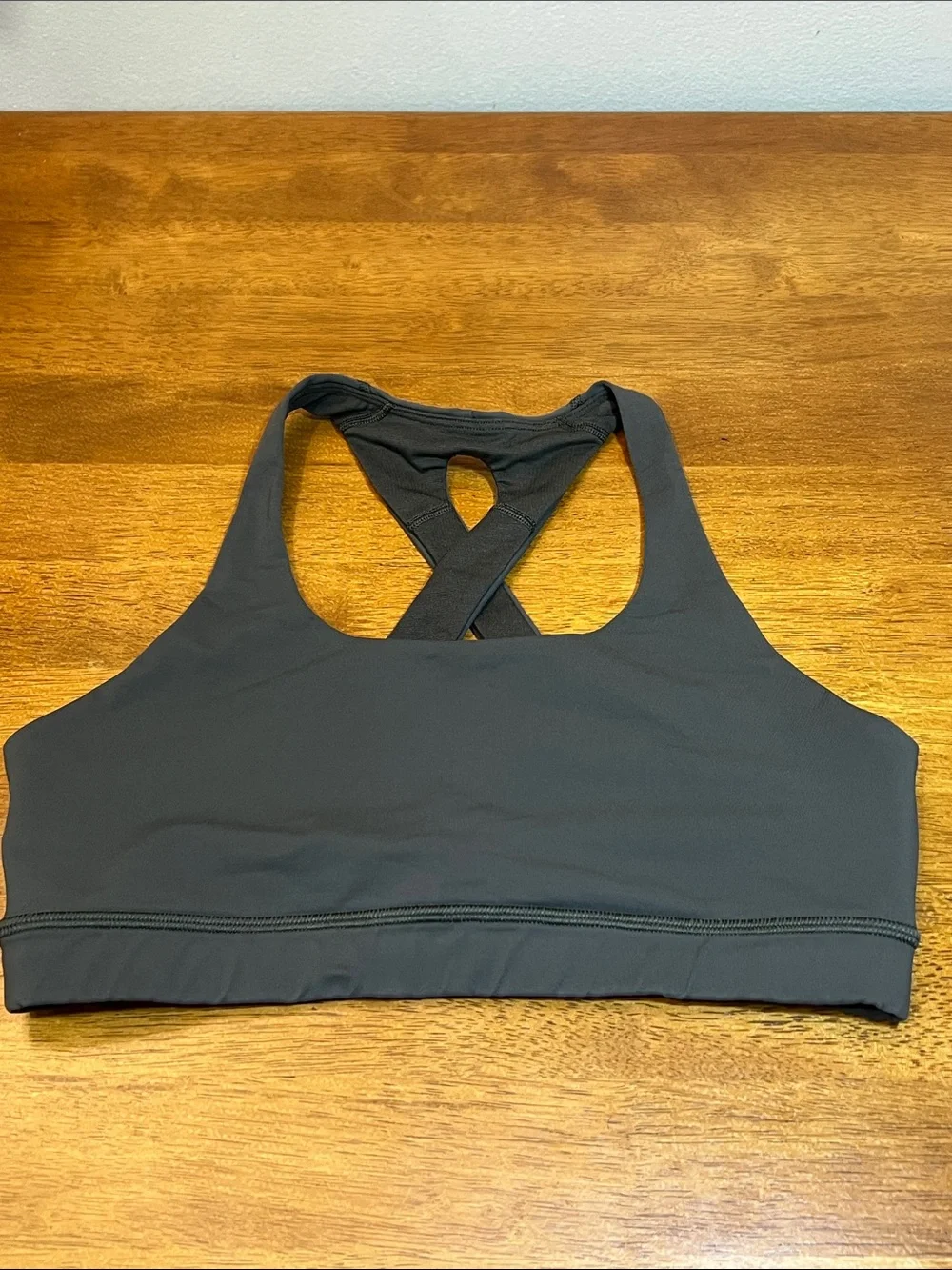 lululemon Women's Black Cross-Back Supportive Sports Bra Size 8